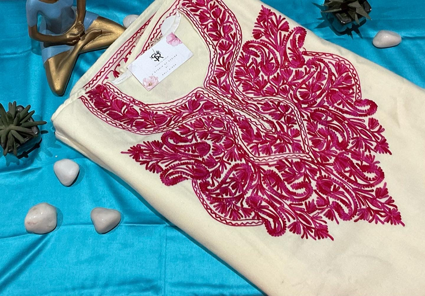 White and Raspberry Pink Aari Embroidered Kashmiri Pheran