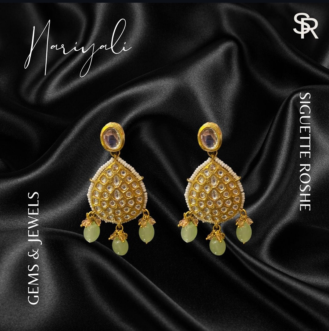 Hariyali Beads Necklace With Kundan Earrings